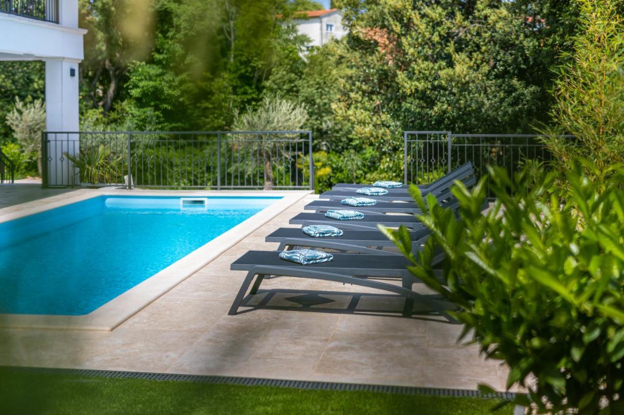 Villa Pafran With Heated Pool Krk Krk Town Eksteriør bilde